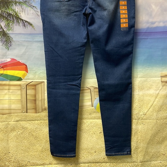 - Brand new Woman’s Seven7 Booty Shaper high rise leggings. Size 8. - Picture 11 of 16